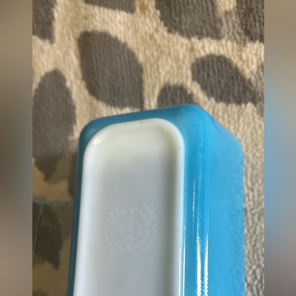 Pyrex Blue Rectangular Dish - Picture 4 of 4
